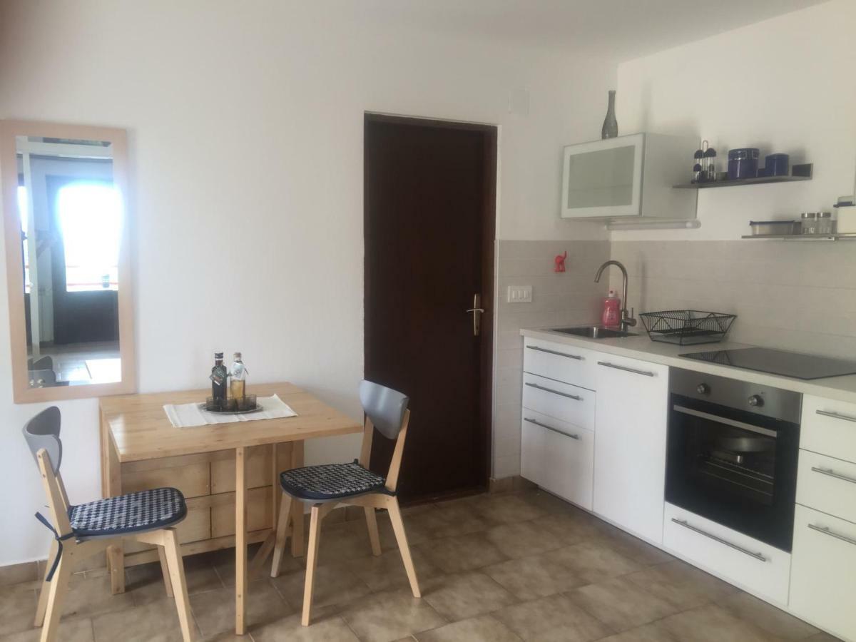 Apartman Cvenkica オミサリ エクステリア 写真